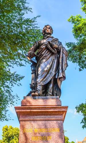 Scendi alle attrazioni di Lipsia con un tour hop-on hop-off – Scopri Lipsia a tuo ritmo nel 2025 Scendi alle attrazioni, musei e monumenti di Lipsia con un tour hop-on hop-off – Fermate comode e visita panoramica nel 2025